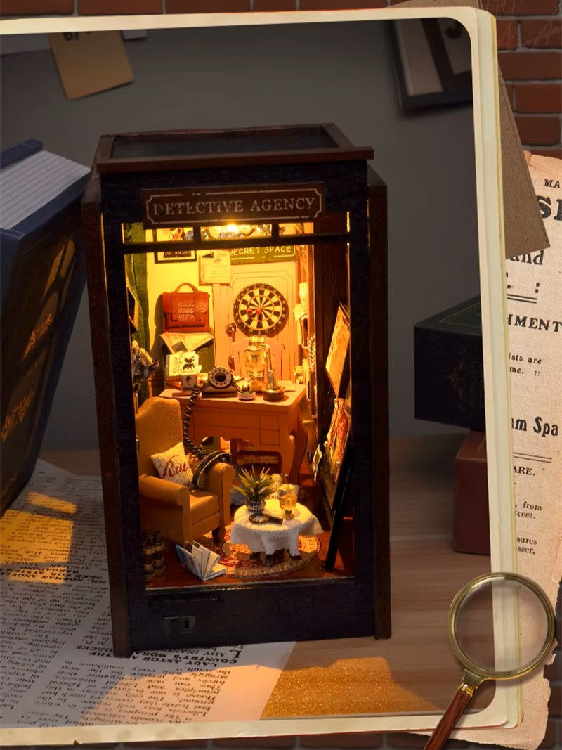 DIY Book Nook - Detective Agency