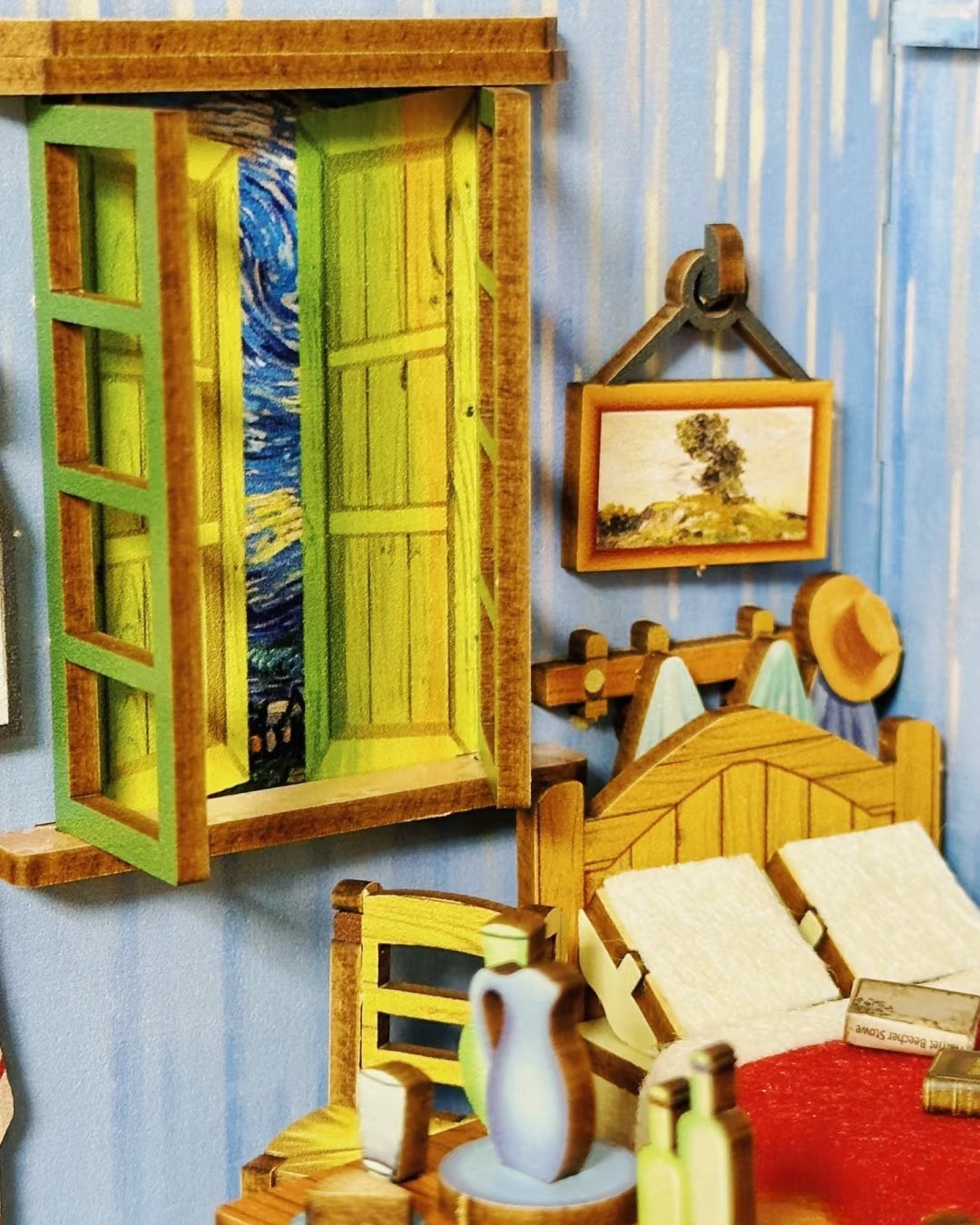 DIY Mini House - Van Gogh's Bedroom