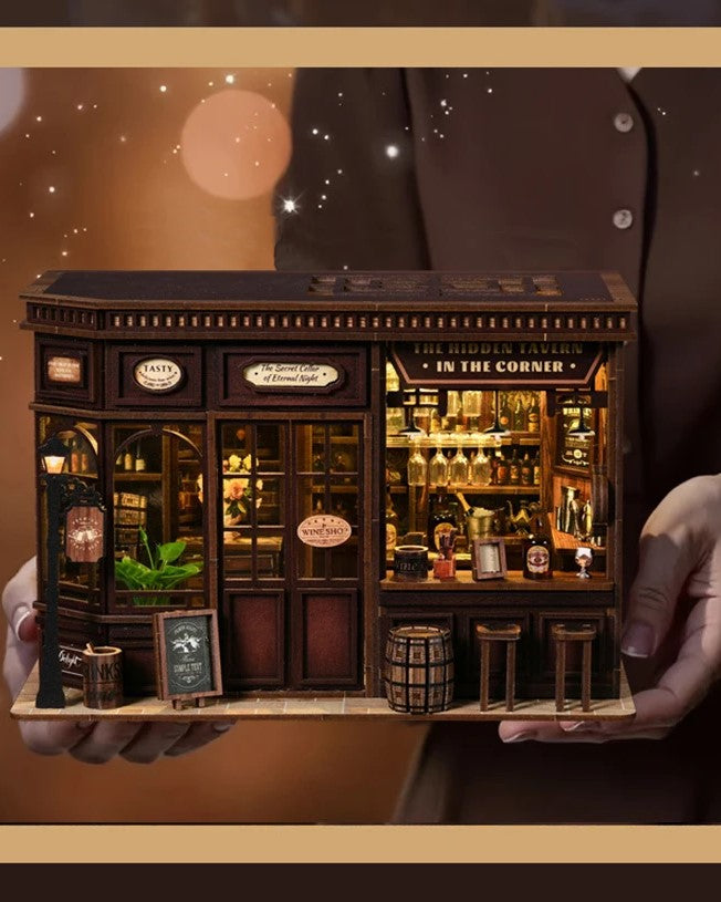 DIY Mini House - Crimson Oak Tavern