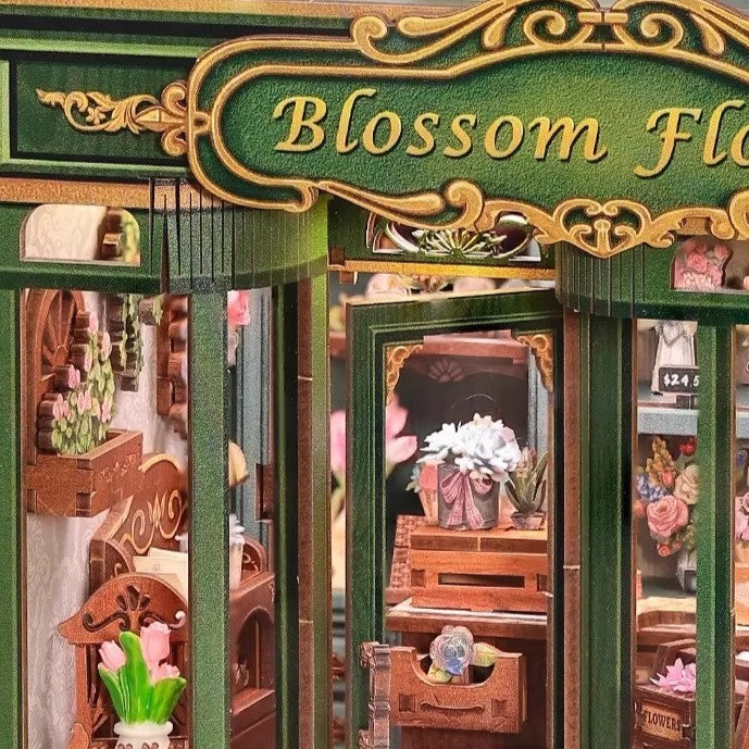 DIY Mini House - DIY Boutique Florist