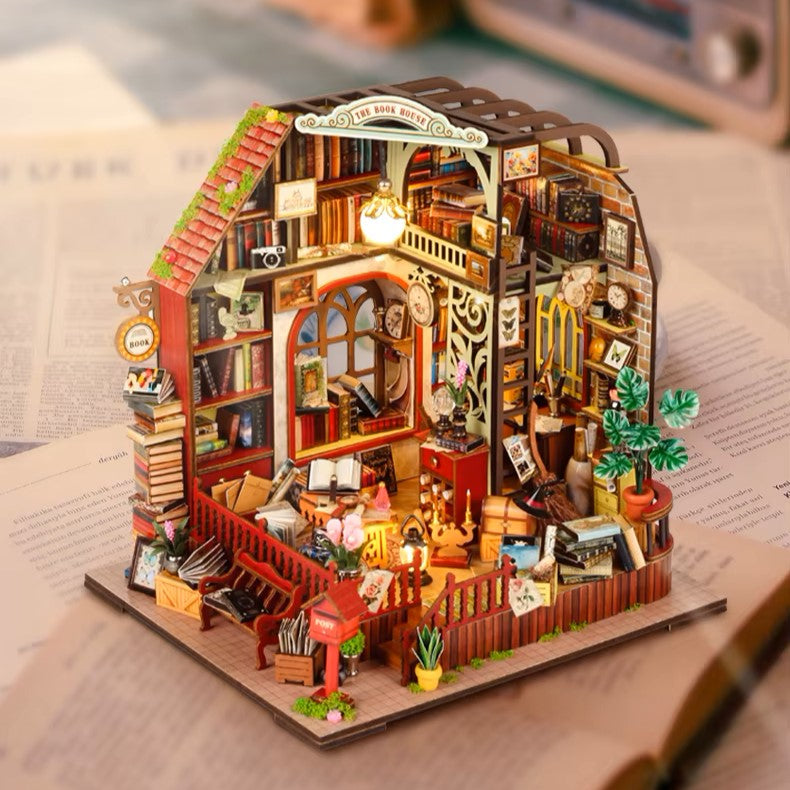 DIY Mini House - Book Cottage