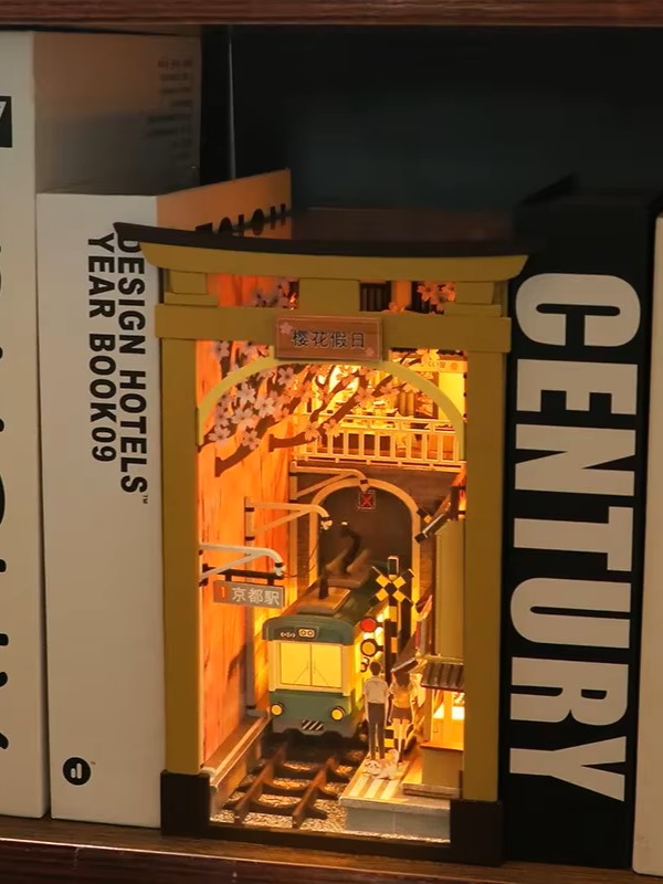 DIY Book Nook - Kyoto Station
