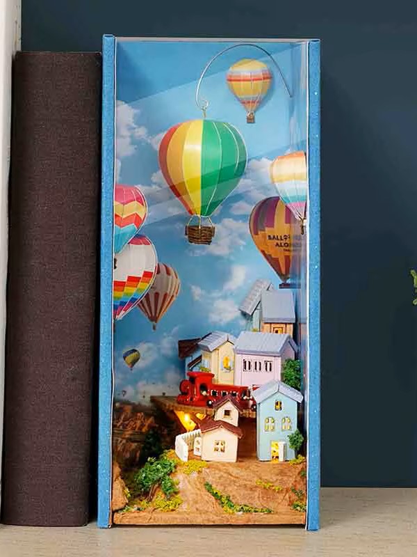 DIY Book Nook - Hot Air Balloon Valley