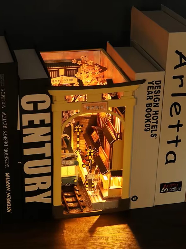 DIY Book Nook - Kyoto Station