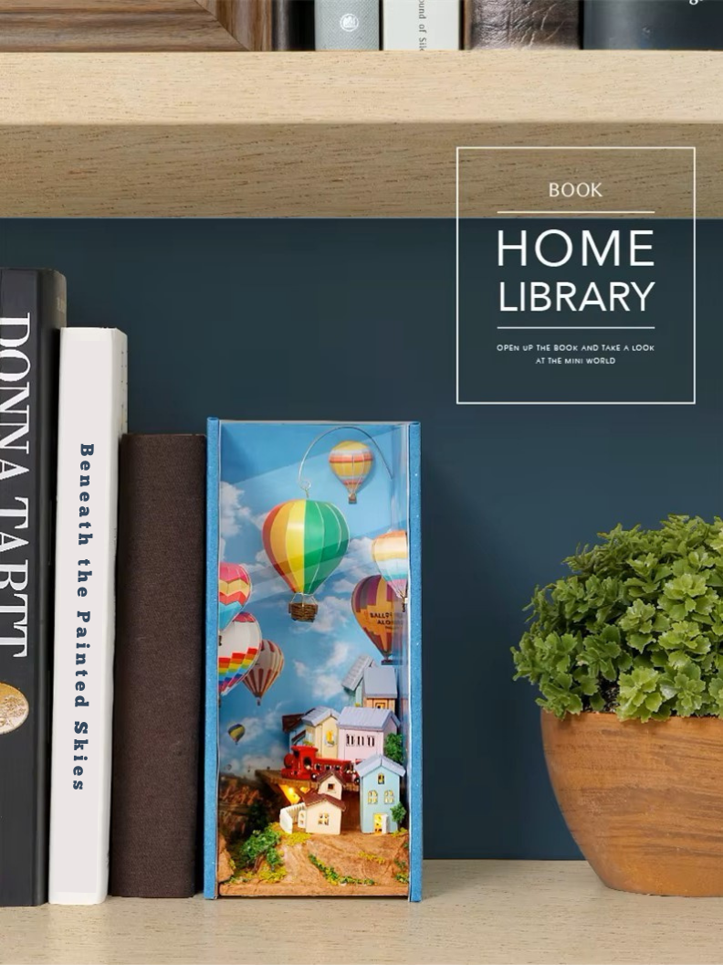 DIY Book Nook - Hot Air Balloon Valley