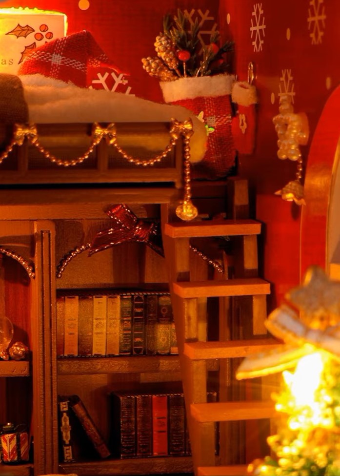 DIY Book Nook - Christmas Cozy Home