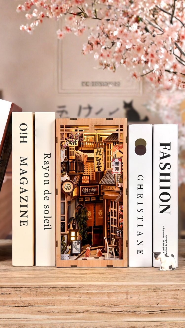 DIY Book Nook - Neko Alley Nook – BitsyHomes