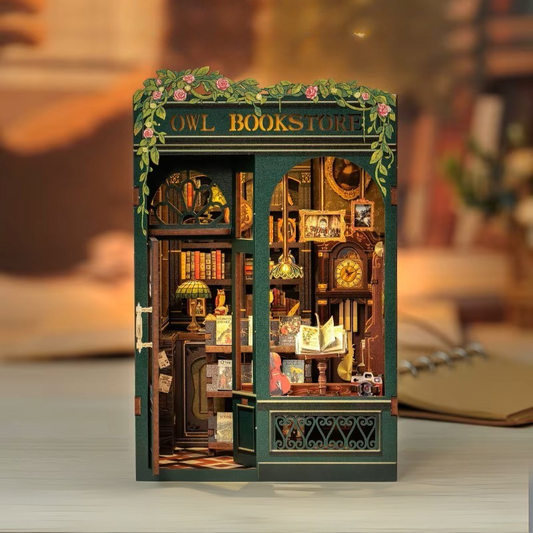 DIY Book Nook - Vintage Bookstore