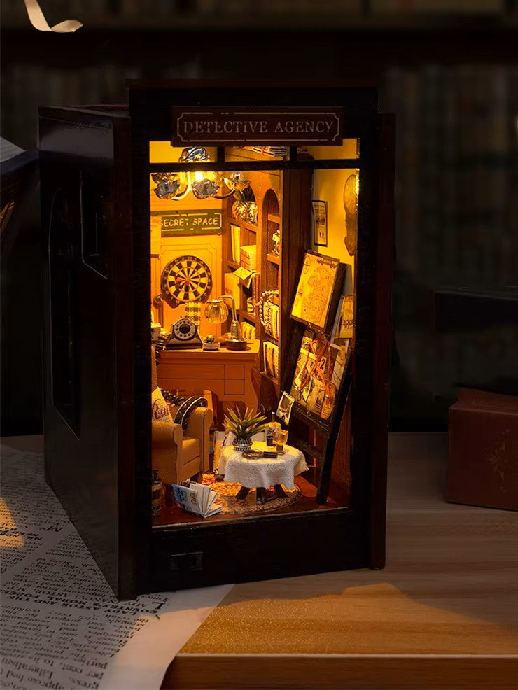 DIY Book Nook - Detective Agency