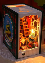 DIY Book Nook - Christmas Cozy Home