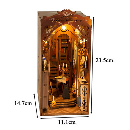 DIY Book Nook - The Vault of Tomes