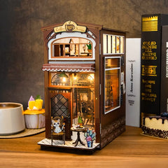 Signature Set - Books & Brews