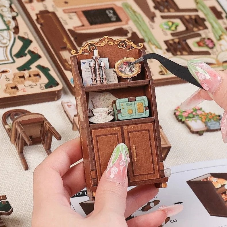 DIY Book Nook - Parisian Café