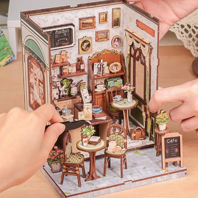 DIY Book Nook - Parisian Café