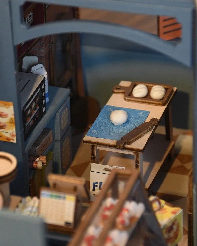 DIY Mini House - Little Loaf Bakery
