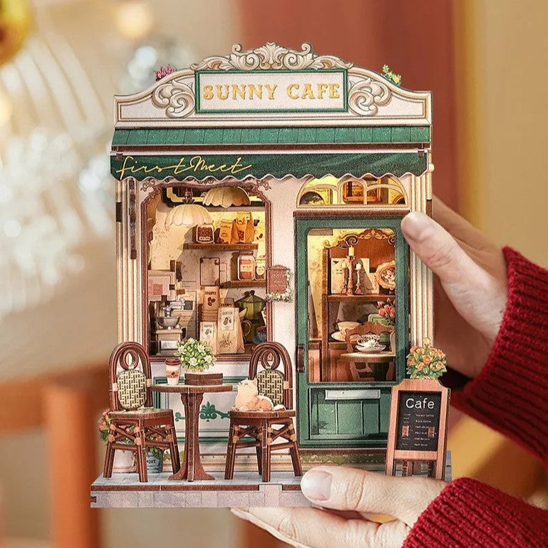DIY Book Nook - Parisian Café