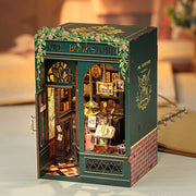 DIY Book Nook - Vintage Bookstore