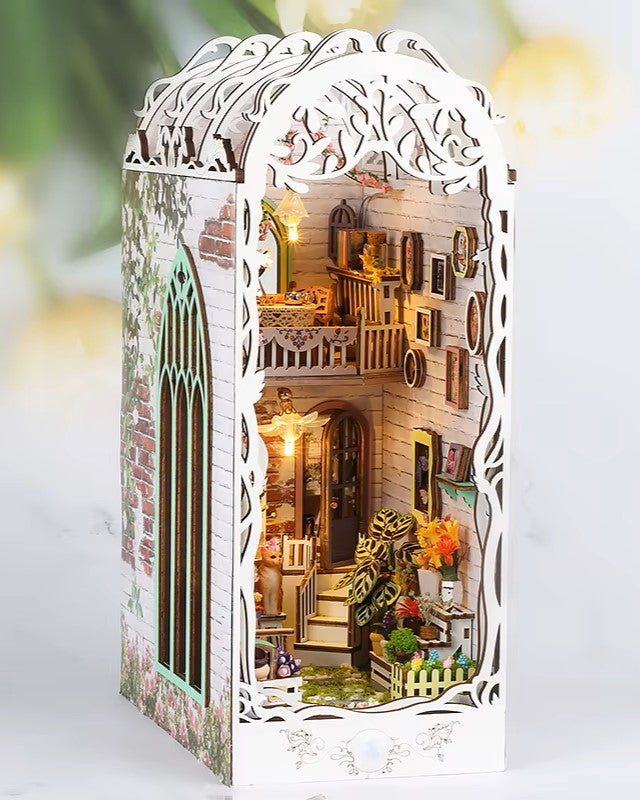 DIY Book Nook - Flower House
