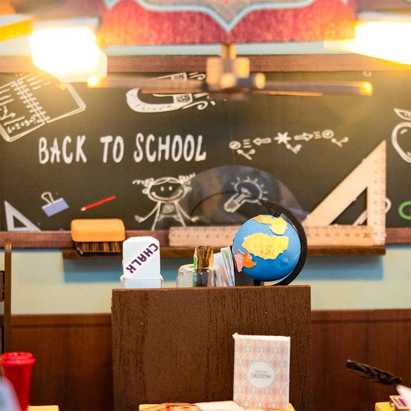 DIY Mini House - Classroom