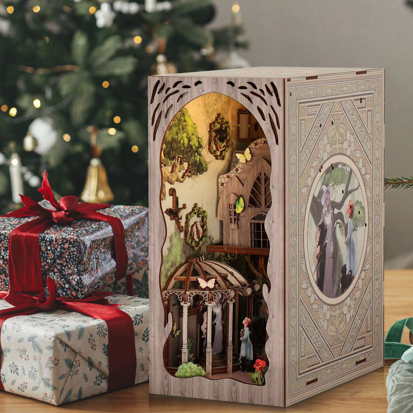 DIY book nook kit “Woodland Tales,” inspired by The Wizard of Oz. Features a glowing forest path with Dorothy and whimsical forest details. A magical DIY craft project for fans of storybook miniatures and fantasy-themed book nooks.